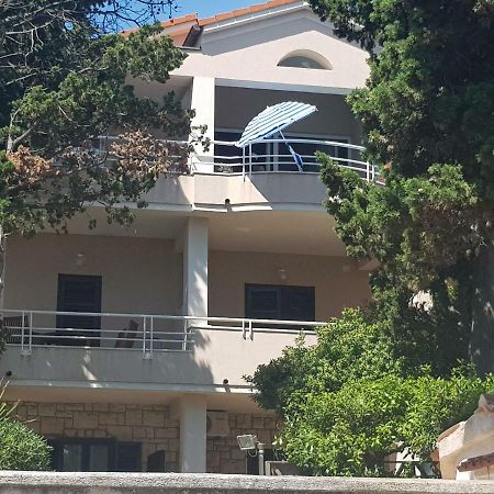 Mare Azzurro Apartments Pula Exterior foto